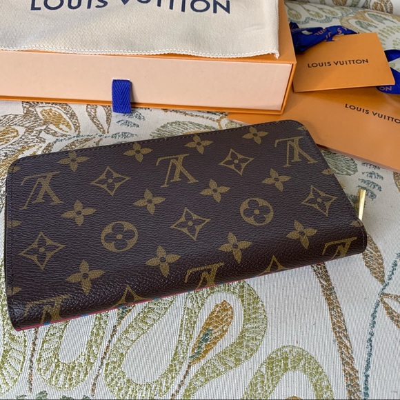 Louis Vuitton Monogram Vivienne Zip Wallet Limited - Picture 4 of 6
